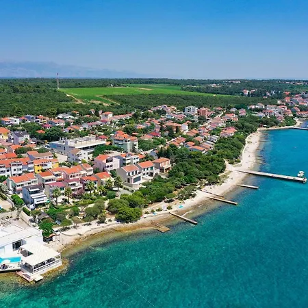Malic * Petrčane